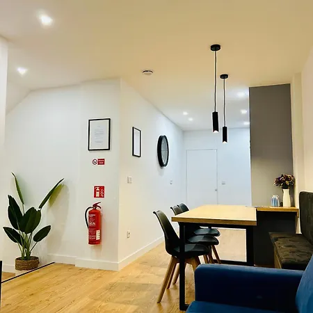 Aquae Flaviae Urban - Style Apartment Chaves